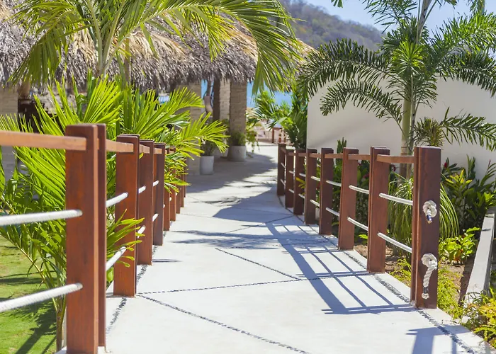 Hotel Marina Resort & Beach Club